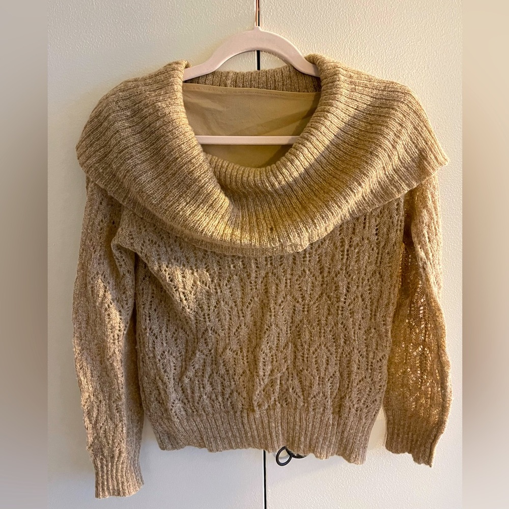 Jones New York Collection Gold/Beige Top